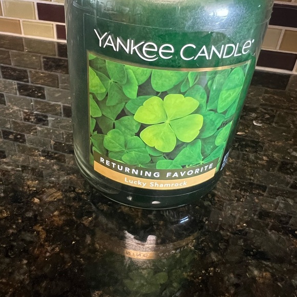 Yankee candle Returning favorite lucky shamrock - Picture 2 of 5
